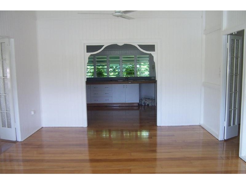 33 Upward Street, Parramatta Park QLD 4870