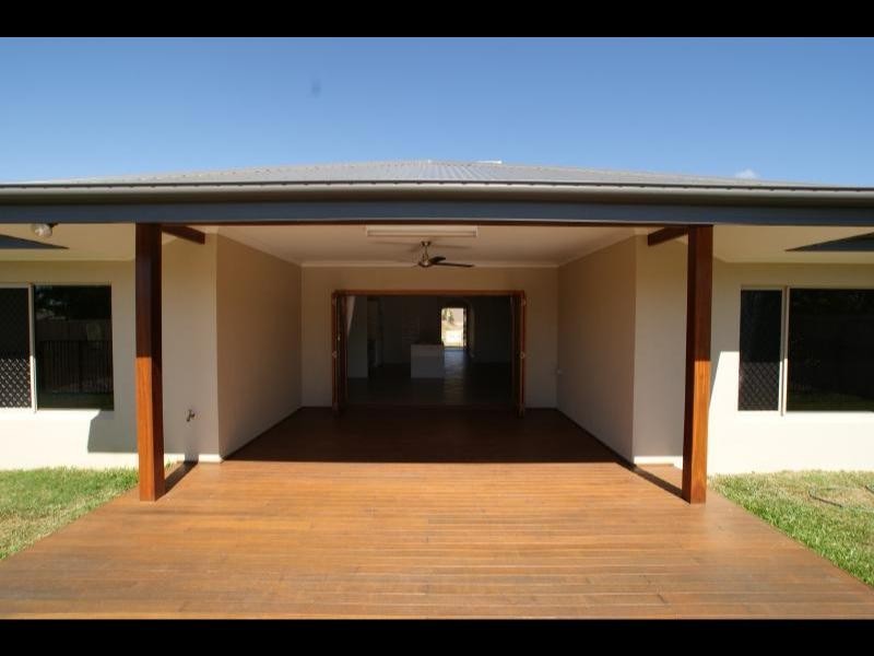 4 McAlister Drive, Kewarra Beach QLD 4879