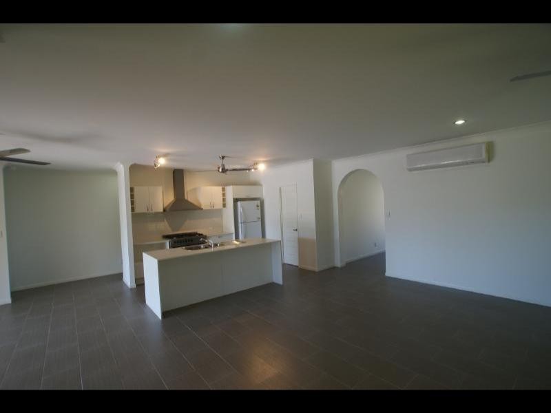 4 McAlister Drive, Kewarra Beach QLD 4879
