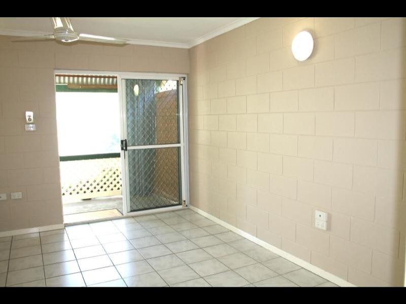 10/36 Old Smithfield Rd, Freshwater QLD 4870