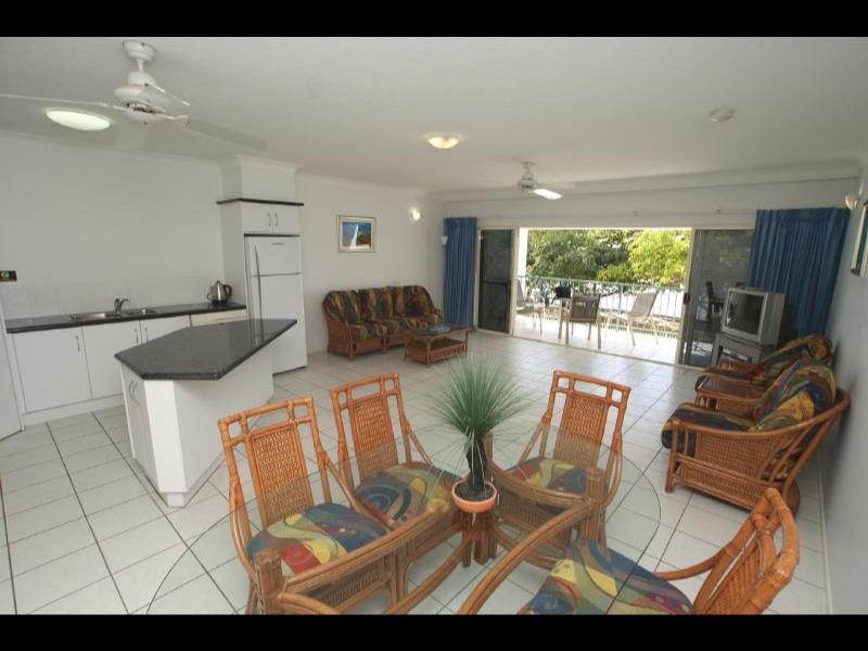 206/89 Vasey Esplanade, Trinity Beach QLD 4879
