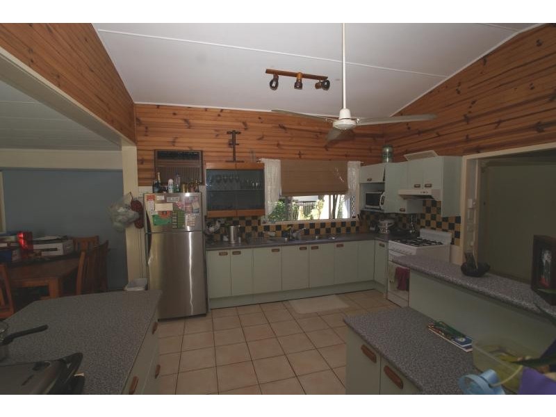 209 Jensen Street, Whitfield QLD 4870