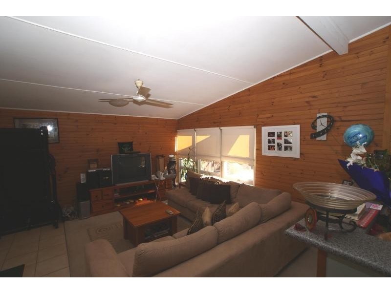 209 Jensen Street, Whitfield QLD 4870