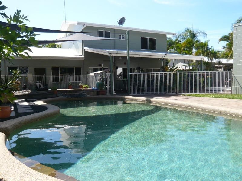15 Newport Close, Kewarra Beach QLD 4879
