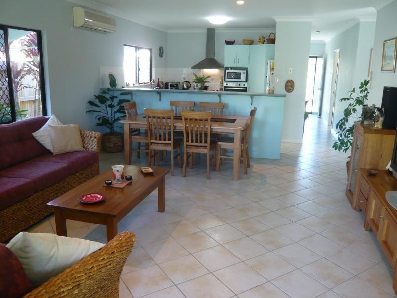 8 Kirra Close, Kewarra Beach QLD 4879