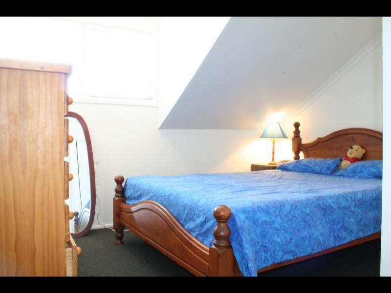 3/464 McCoombe Street, Mooroobool QLD 4870