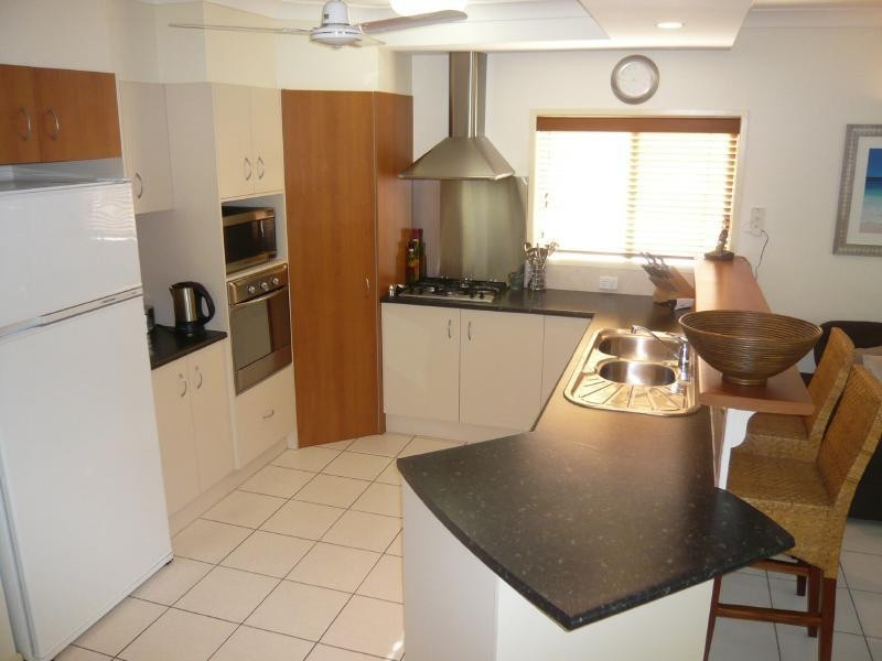 6 Warana Close, Kewarra Beach QLD 4879