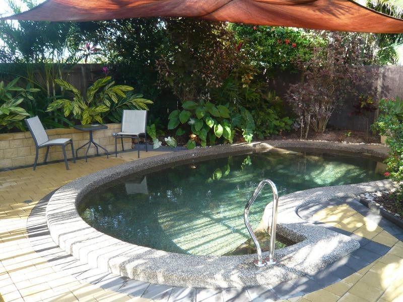 6 Warana Close, Kewarra Beach QLD 4879