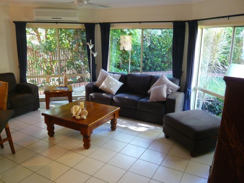 6 Warana Close, Kewarra Beach QLD 4879