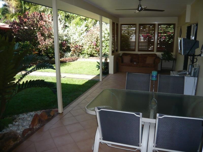 6 Warana Close, Kewarra Beach QLD 4879