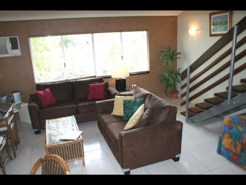 13/239 Lake Street, Cairns City QLD 4870