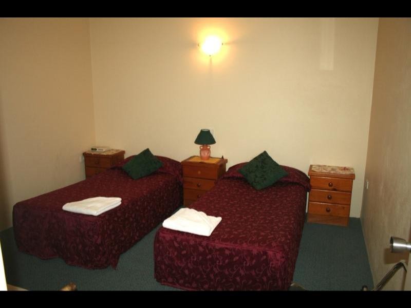 13/239 Lake Street, Cairns City QLD 4870