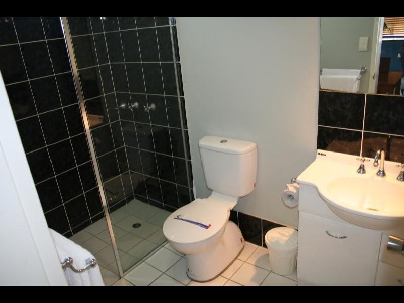 14/239 Lake Street, Cairns City QLD 4870