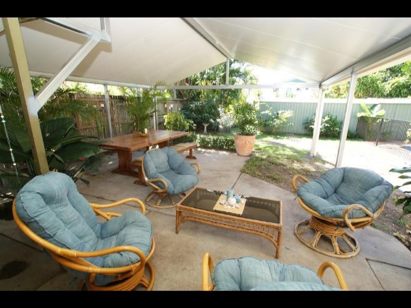 98 Marshall Street, Machans Beach QLD 4878