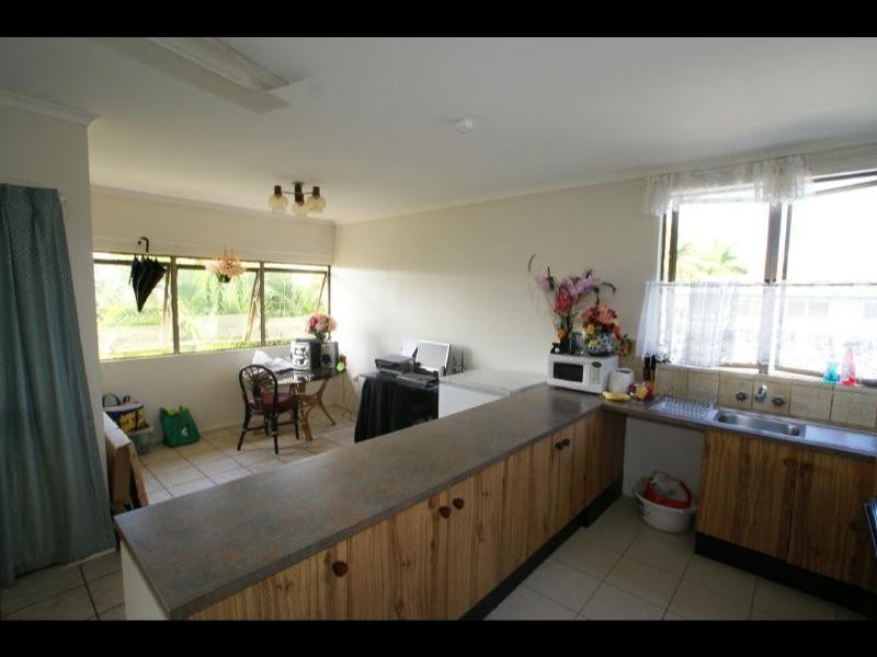 1-4/19 Pioneer Street, Manoora QLD 4870