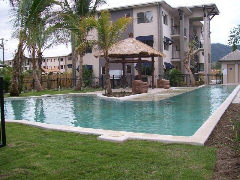 203/2-3 Centenary Close, Manunda QLD 4870