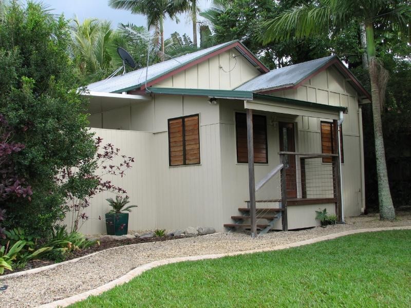 26 Forest Avenue, Edge Hill QLD 4870