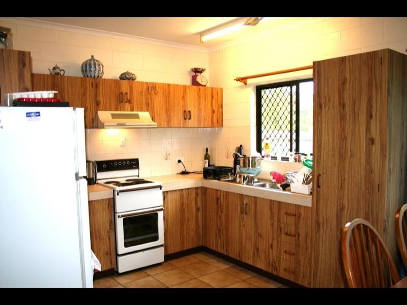 21-23 Brooks Street, Whitfield QLD 4870