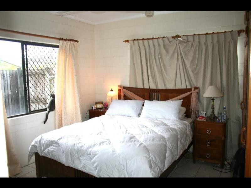 21-23 Brooks Street, Whitfield QLD 4870