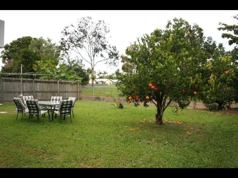 21-23 Brooks Street, Whitfield QLD 4870