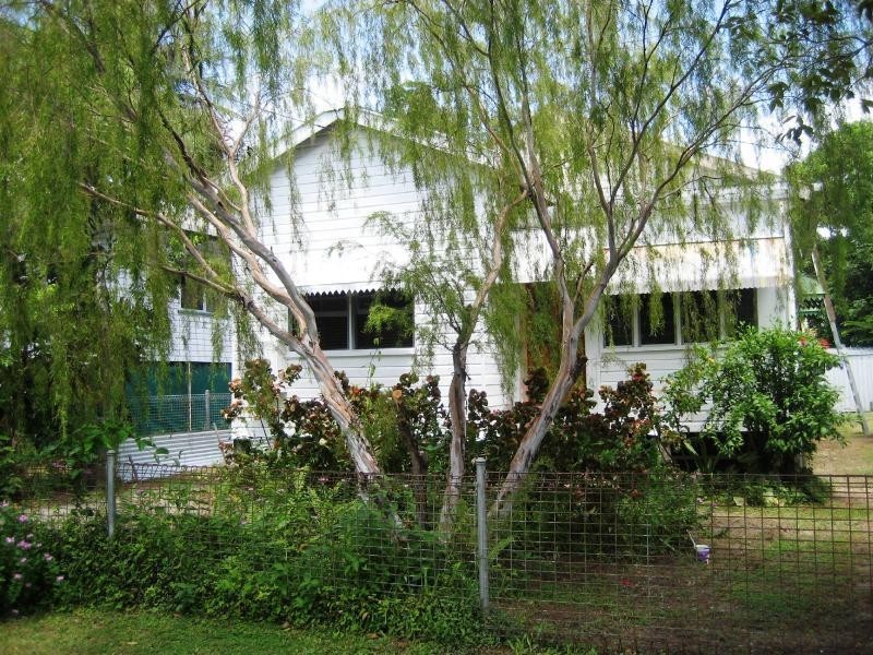 9 Edgar Street, Bungalow QLD 4870