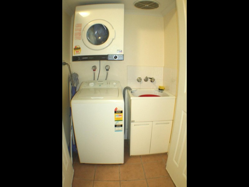 12/8 Clare Street, Parramatta Park QLD 4870