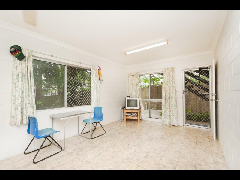 4/118 Pease Street, Manoora QLD 4870