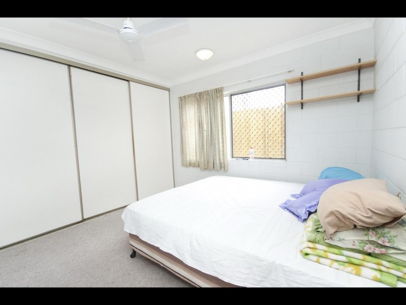 4/118 Pease Street, Manoora QLD 4870