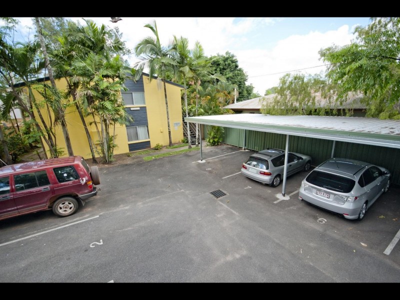 4/118 Pease Street, Manoora QLD 4870