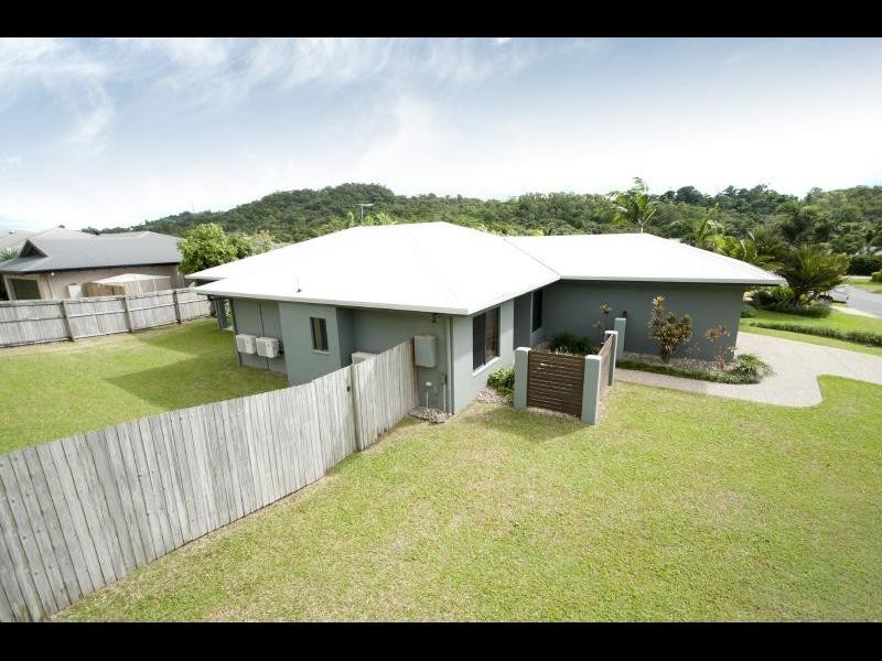 32 Messina Close, Kanimbla QLD 4870