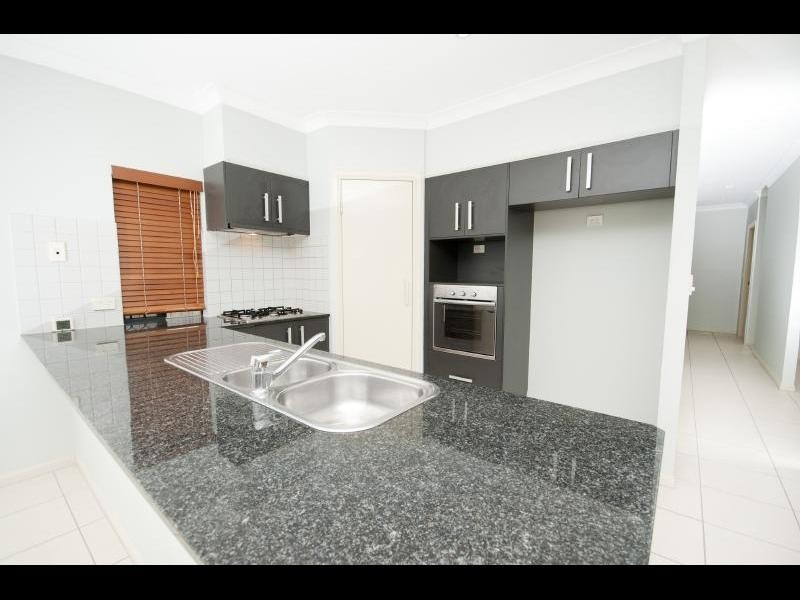 32 Messina Close, Kanimbla QLD 4870