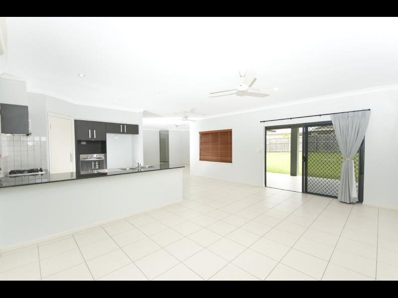 32 Messina Close, Kanimbla QLD 4870