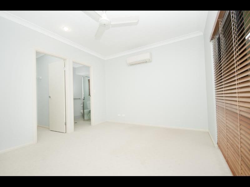 32 Messina Close, Kanimbla QLD 4870