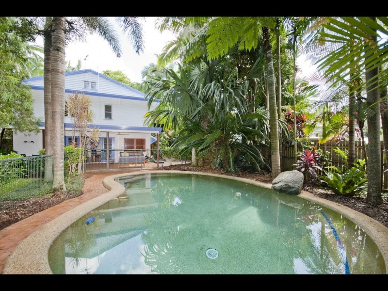 25 Hall Street, Edge Hill QLD 4870