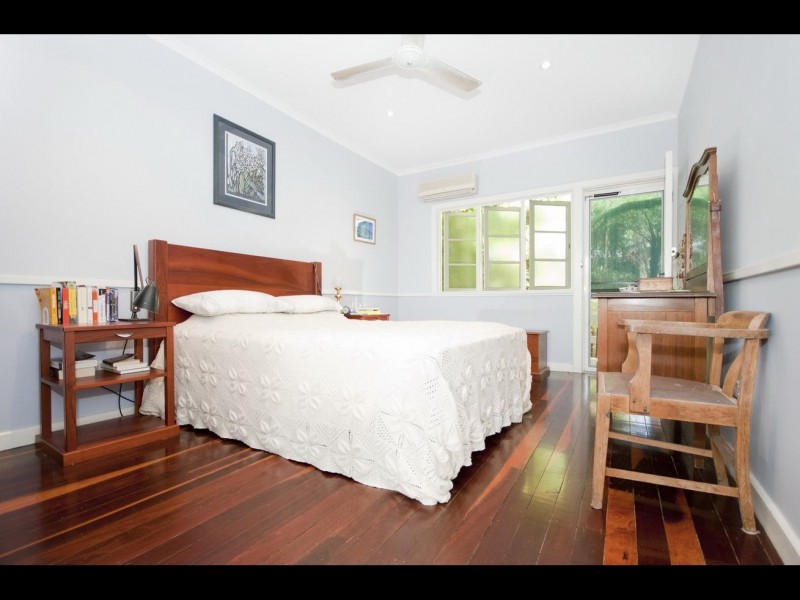 25 Hall Street, Edge Hill QLD 4870