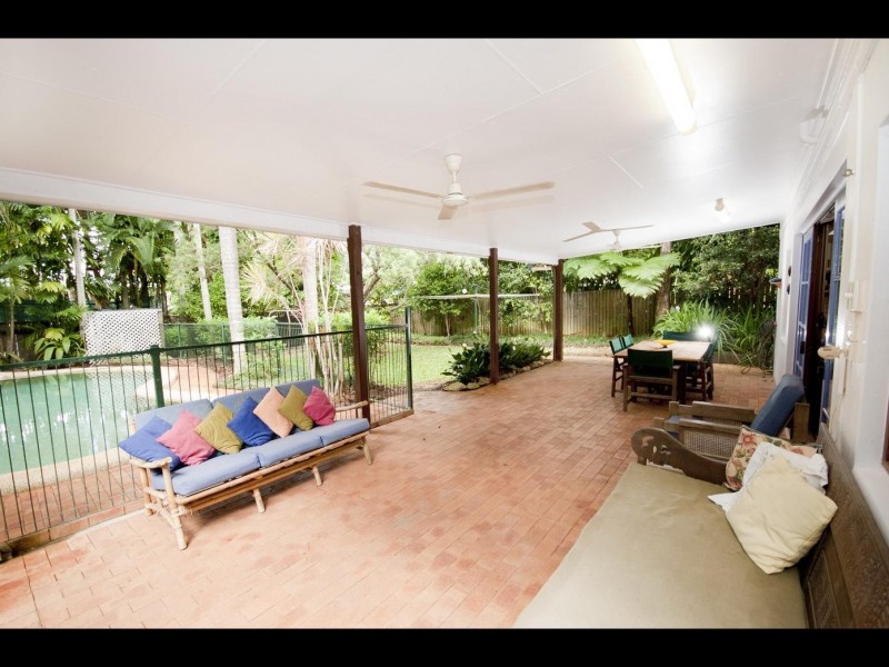 25 Hall Street, Edge Hill QLD 4870