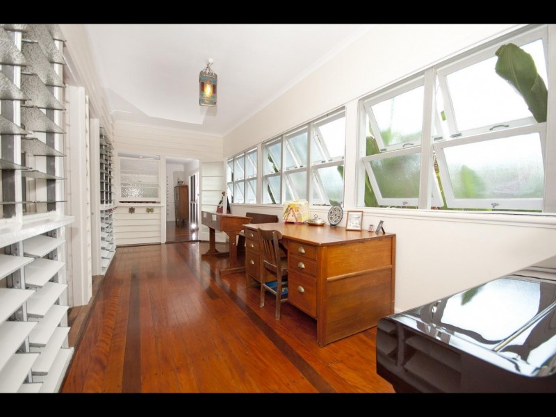 25 Hall Street, Edge Hill QLD 4870