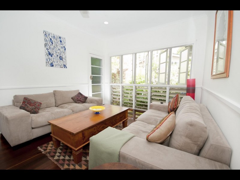 25 Hall Street, Edge Hill QLD 4870