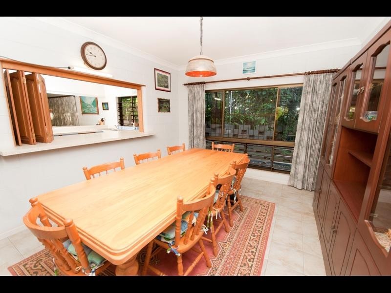 4 Harrison Close, Kanimbla QLD 4870