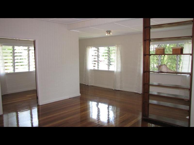 15 Shearer Avenue, Manunda QLD 4870