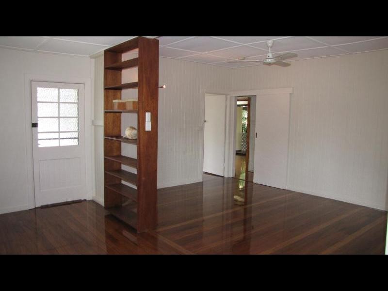 15 Shearer Avenue, Manunda QLD 4870