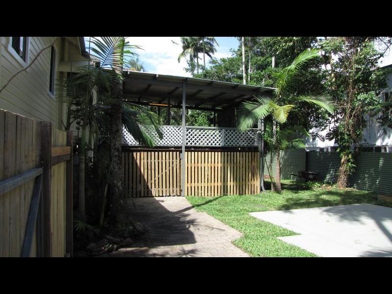 15 Shearer Avenue, Manunda QLD 4870