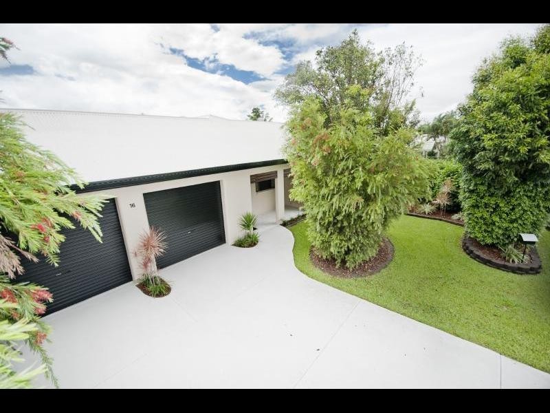 16 Sirius Street, Bentley Park QLD 4869