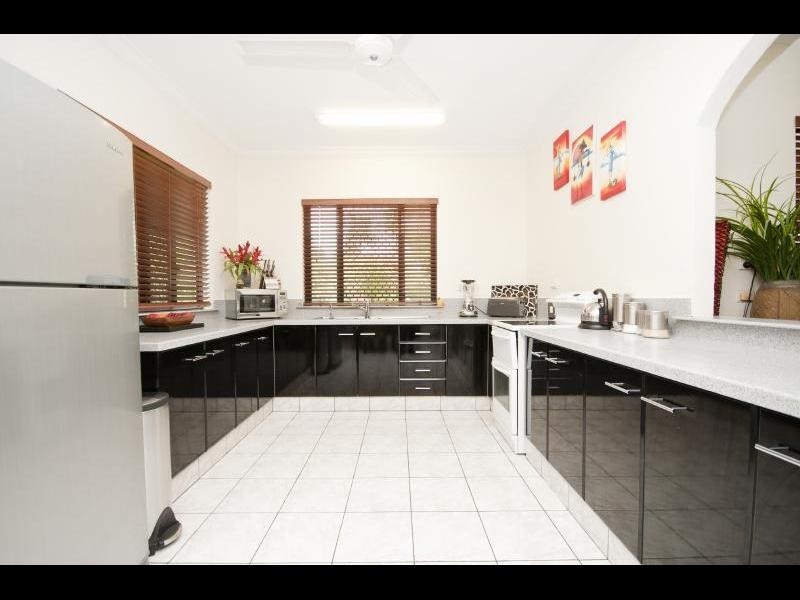 16 Sirius Street, Bentley Park QLD 4869