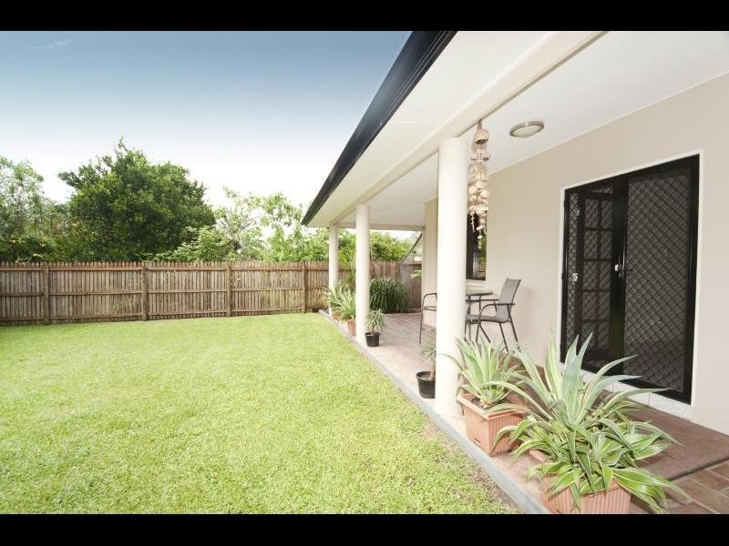 16 Sirius Street, Bentley Park QLD 4869