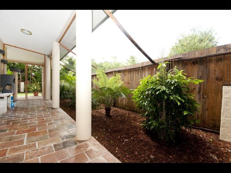 16 Sirius Street, Bentley Park QLD 4869