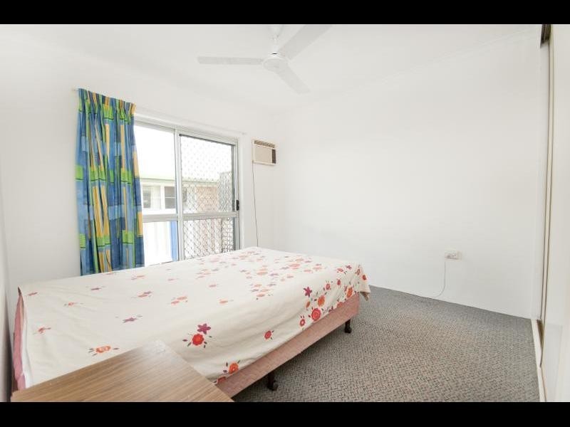 8/71 Little Pease Street, Manoora QLD 4870