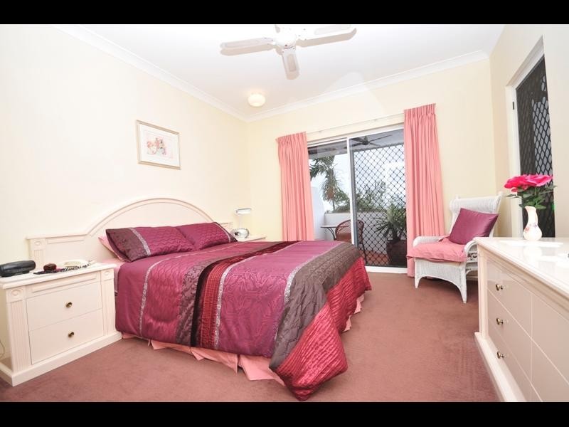 52/8 Munro Terrace, Mooroobool QLD 4870