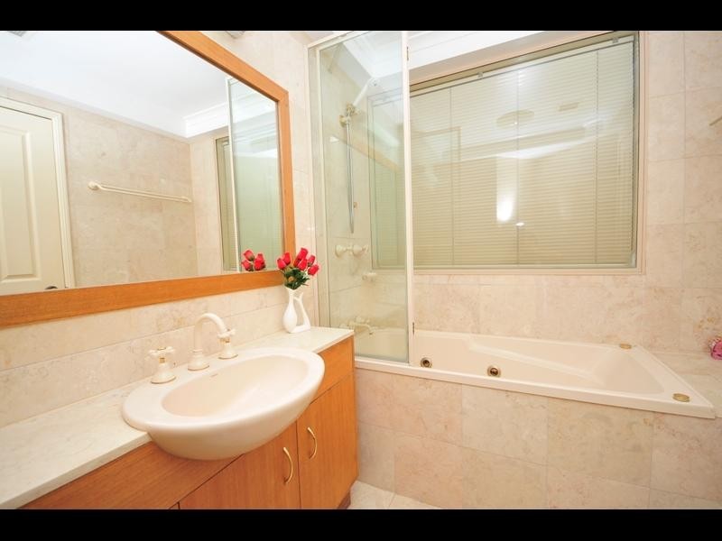 52/8 Munro Terrace, Mooroobool QLD 4870