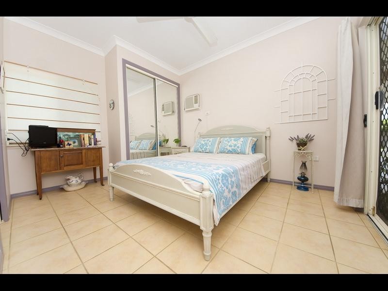 81 Michaelangelo Drive, Redlynch QLD 4870